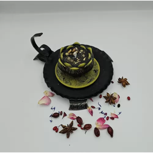 Lumânare handmade parfumată Black Beauty 2