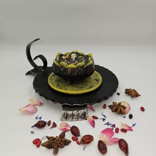 Lumânare handmade parfumată Black Beauty 2