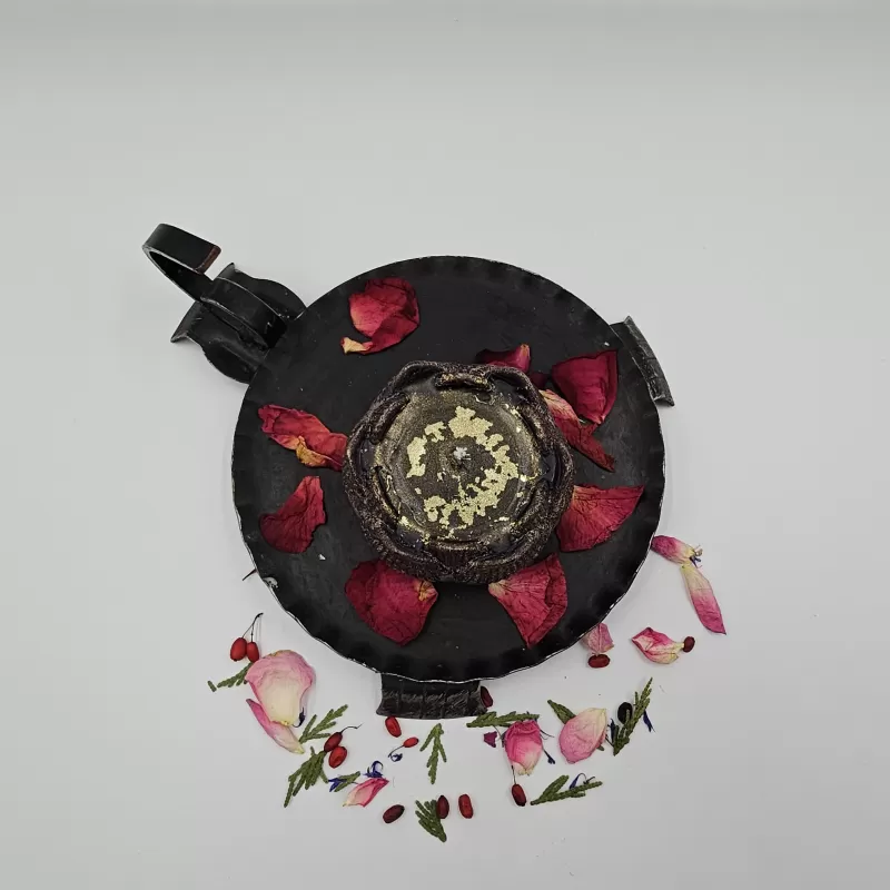 Lumânare  handmade parfumată Black Beauty 1