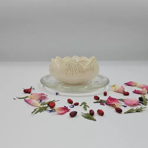 Lumânare handmade parfumată  White Touch 1 2