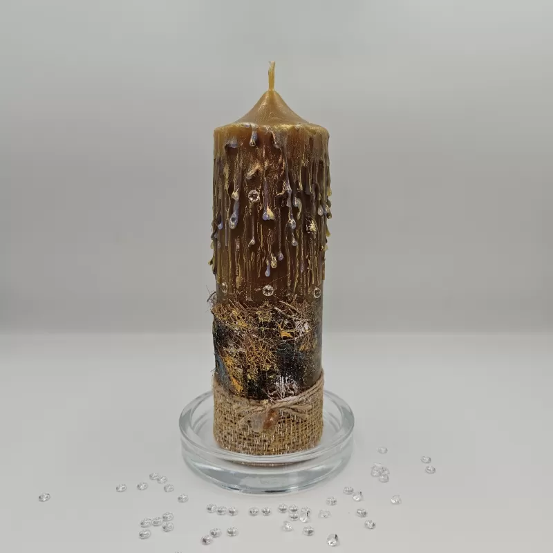 Lumânare handmade parfumată efect picurare