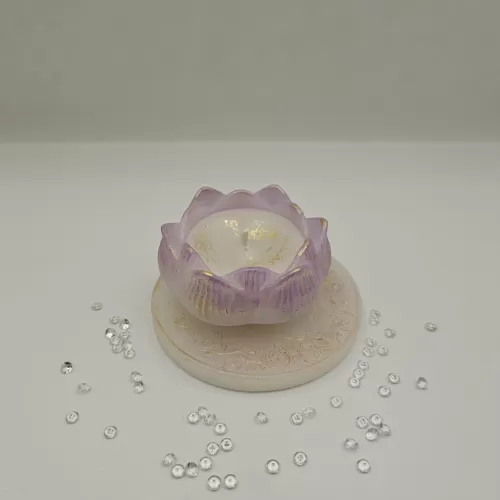 Lumânare handmade parfumată Violet Beauty