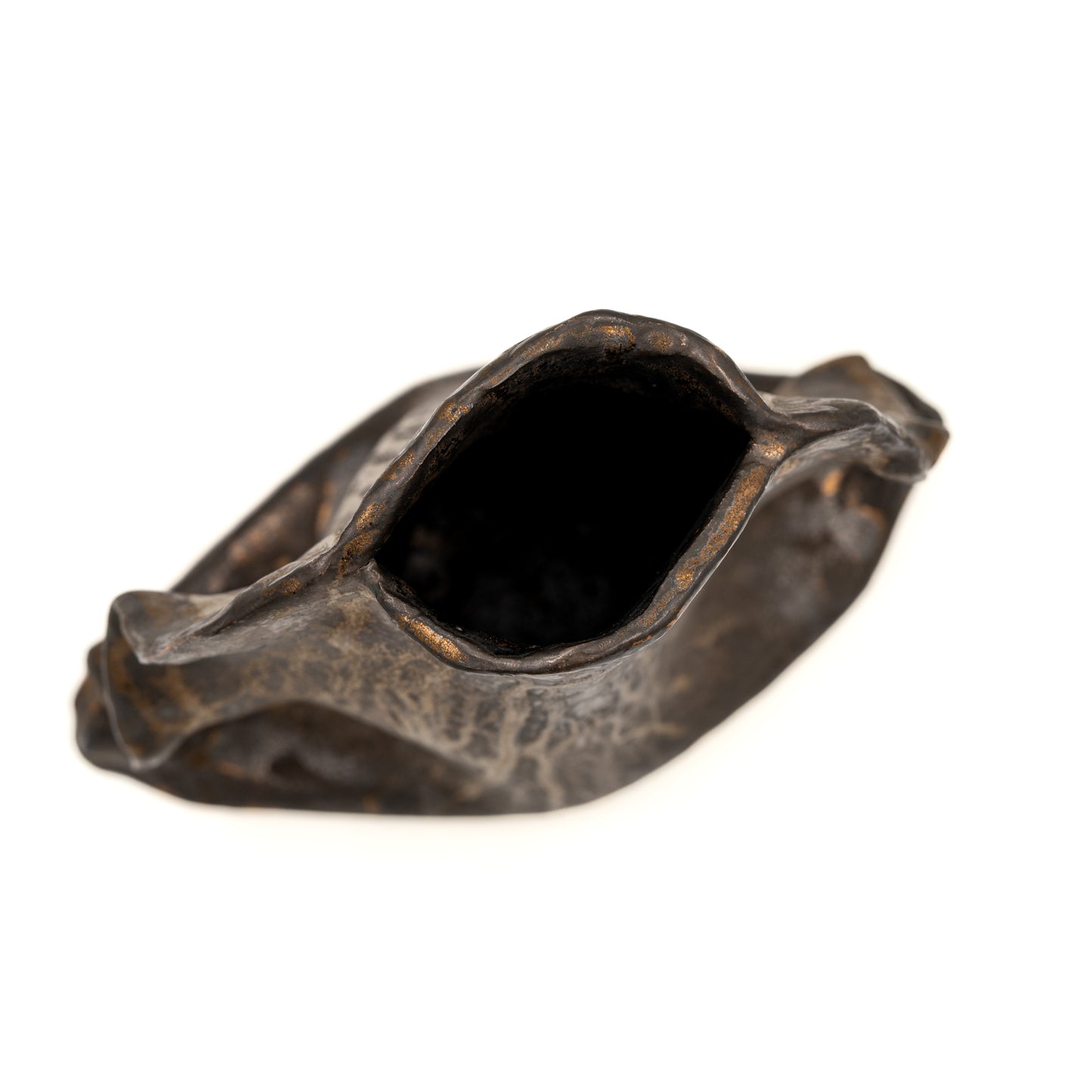 Vază din ceramică și aliaj